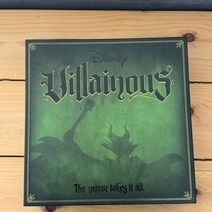 Disney Villainous Green and Black Game